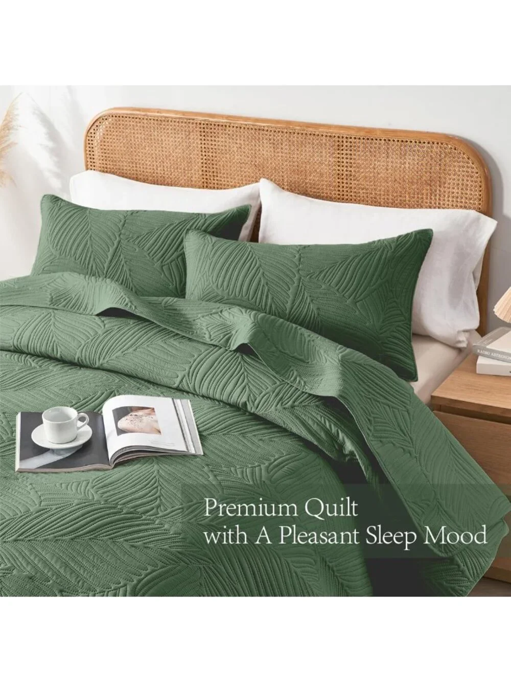 Lightweight Olive Green King Quilt Set, Soft Microfiber Bedspread with Leaf
